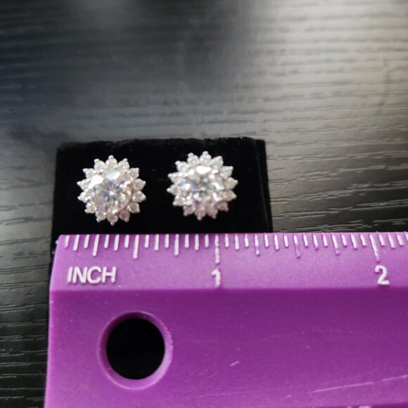 Neiman Marcus Millenia 18K Yellow Gold Plated D Color VVS1 Earrings - Picture 8 of 8